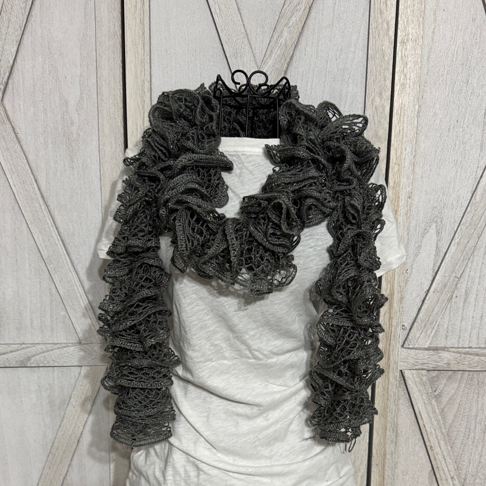 Crochet Ruffled Scarf - Picture 1 of 2
